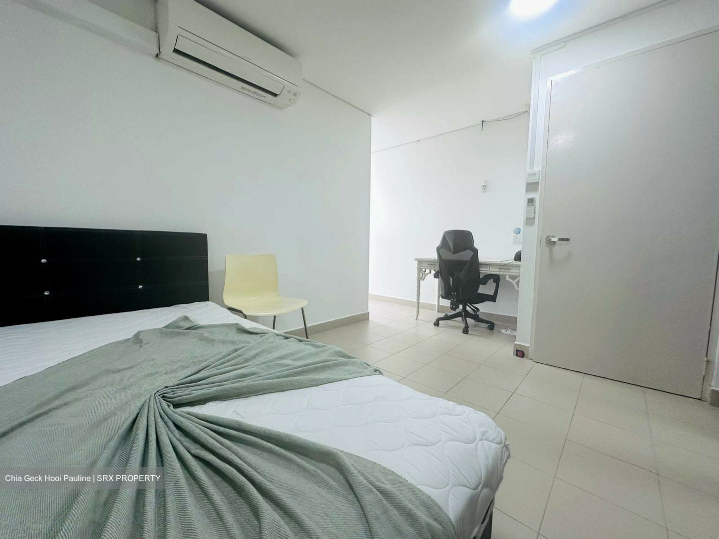 Changi Road (D14), Shop House #474311471